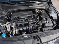 2023 Hyundai Elantra Essential | Apple Carplay | Heated Seats