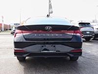 2023 Hyundai Elantra Essential | Apple Carplay | Heated Seats