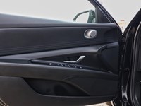 2023 Hyundai Elantra Essential | Apple Carplay | Heated Seats