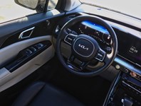 2024 Kia Carnival Sx/Dual Roof/Cooled Seats/Vip Chair