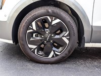 2024 Kia Niro EV Wave Demo, 1.49% Financing Available!