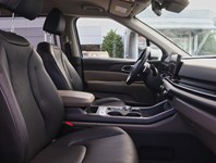 2025 Kia Carnival Hybrid 1000 Km/Tank/Best In Class 3 Row/Bought Here