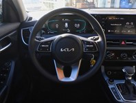 2025 Kia Seltos LX FWD