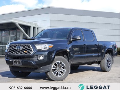 2022 Toyota Tacoma TRD Sport Prem / Sunroof/Clean Carfax