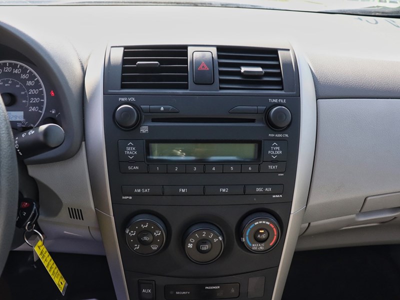 2009 Toyota Corolla CE | Auto | A/C | Reliable