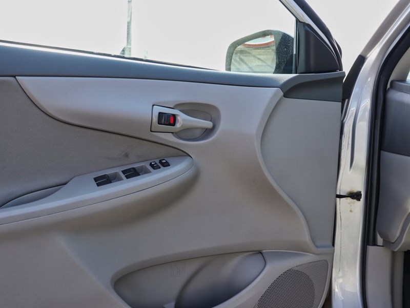 2009 Toyota Corolla CE | Auto | A/C | Reliable