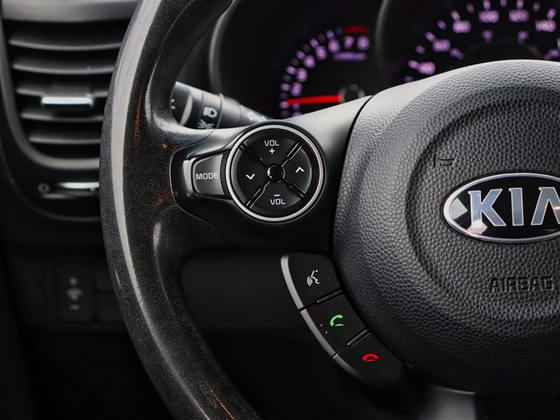 2015 Kia Soul LX | Auto | Bluetooth | A/C | Fuel Efficient