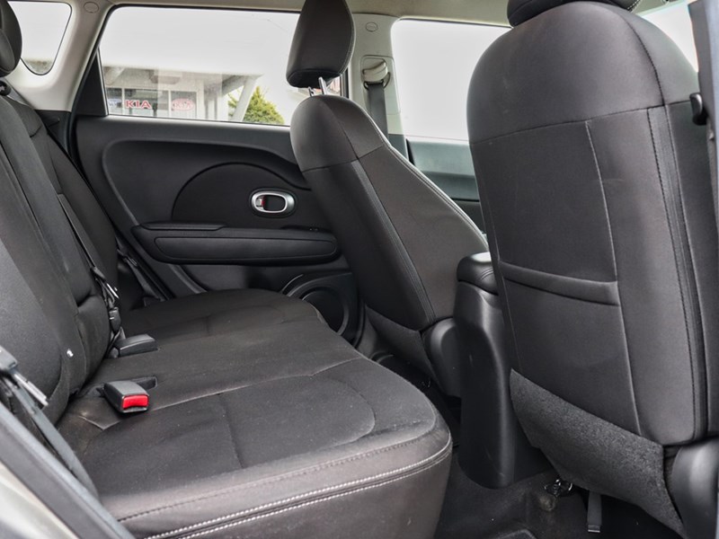 2015 Kia Soul LX | Auto | Bluetooth | A/C | Fuel Efficient