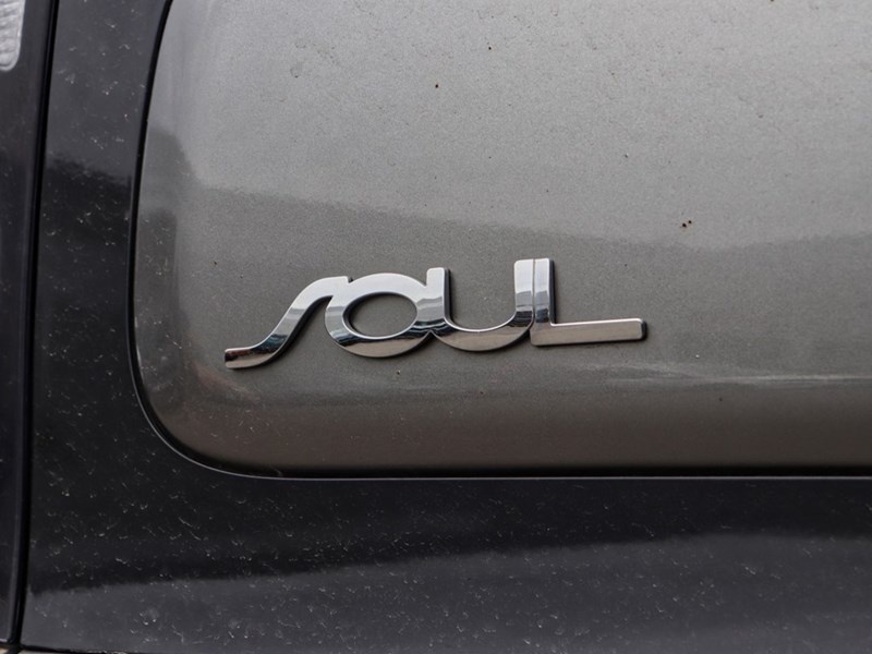 2015 Kia Soul LX | Auto | Bluetooth | A/C | Fuel Efficient