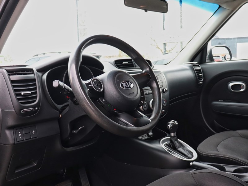 2015 Kia Soul LX | Auto | Bluetooth | A/C | Fuel Efficient