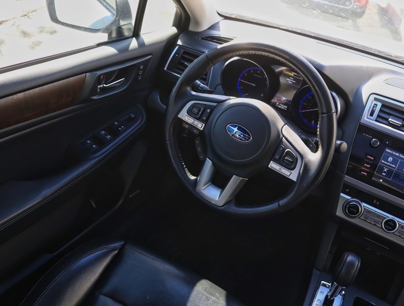 2015 Subaru Outback Limited 2.4/Harman Kardan/Leather/Sunroof