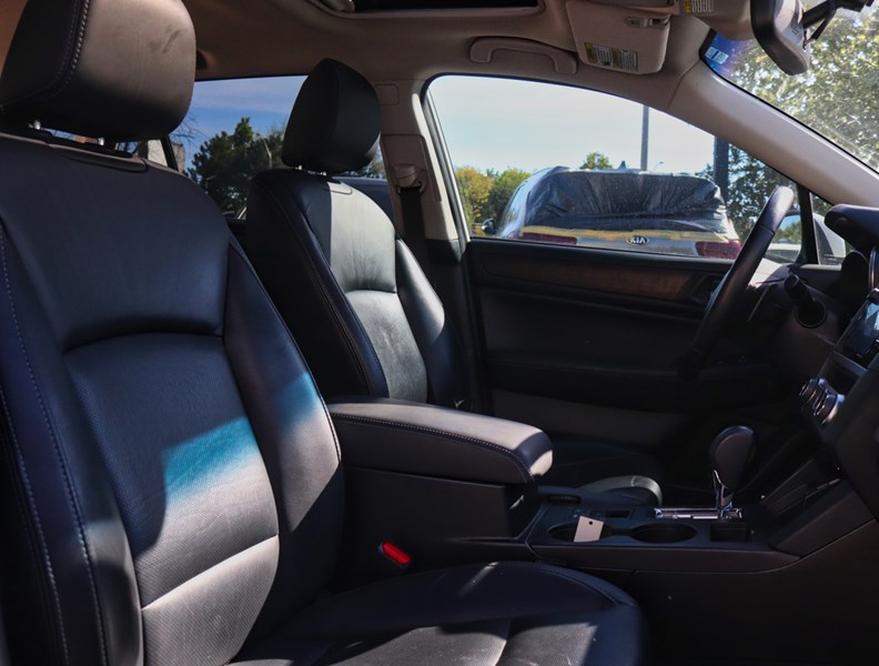 2015 Subaru Outback Limited 2.4/Harman Kardan/Leather/Sunroof