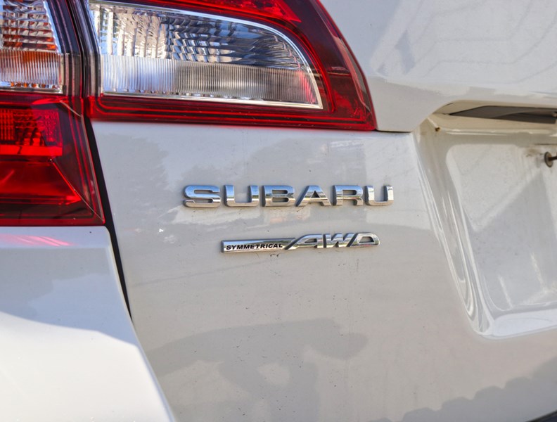 2015 Subaru Outback Limited 2.4/Harman Kardan/Leather/Sunroof