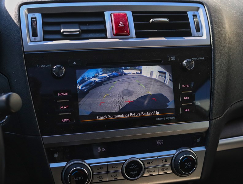 2015 Subaru Outback Limited 2.4/Harman Kardan/Leather/Sunroof