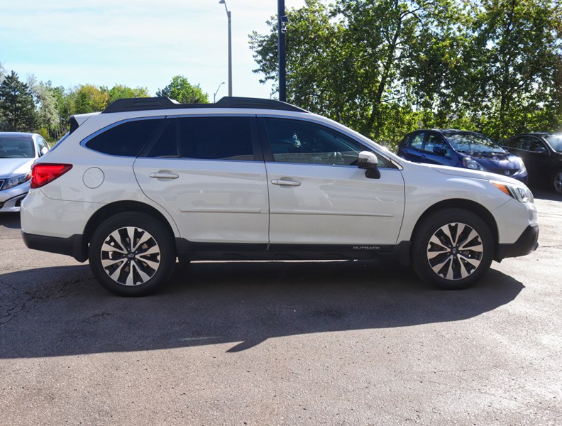 2015 Subaru Outback Limited 2.4/Harman Kardan/Leather/Sunroof