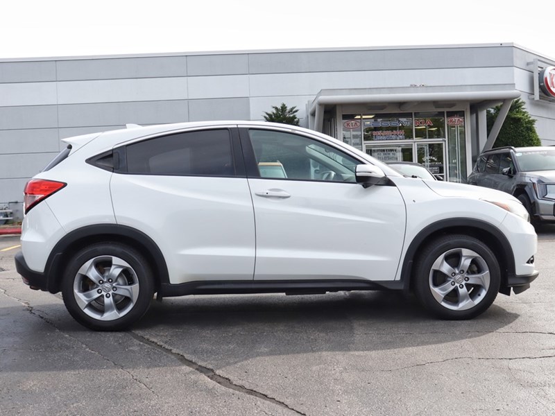 2016 Honda HR-V EX | Unique Manual | Sunroof | Blind Spot Warning