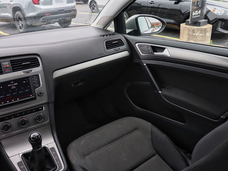 2016 Volkswagen Golf Sportwagon Trendline | Heated Seats | Backup Cam | Wagon
