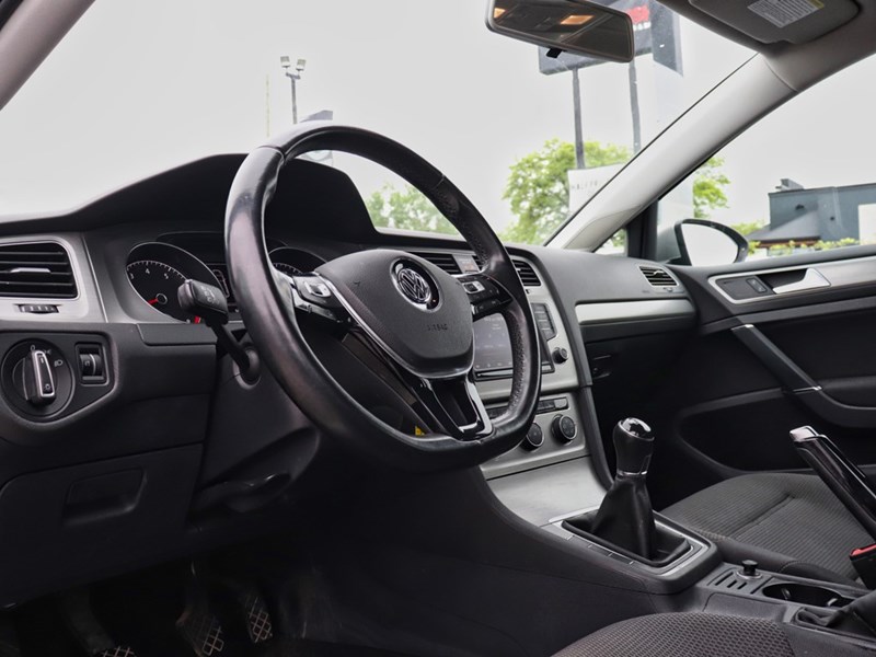 2016 Volkswagen Golf Sportwagon Trendline | Heated Seats | Backup Cam | Wagon