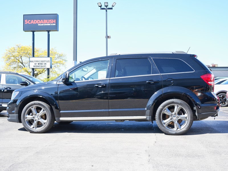 2017 Dodge Journey Crossroad | AWD | V6 | Push Start | Back Up Camera