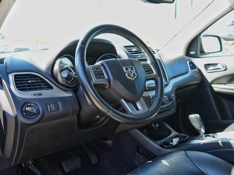 2017 Dodge Journey Crossroad | AWD | V6 | Push Start | Back Up Camera