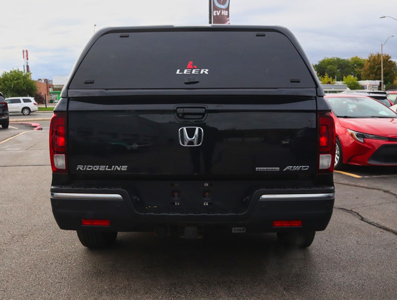2017 Honda Ridgeline Touring/Leer Cap/No Accidents/New Brakes