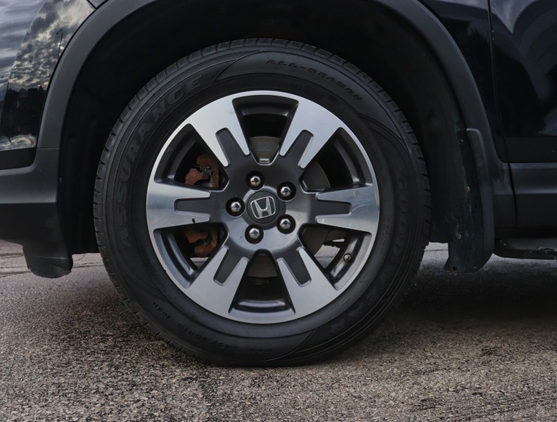 2017 Honda Ridgeline Touring/Leer Cap/No Accidents/New Brakes