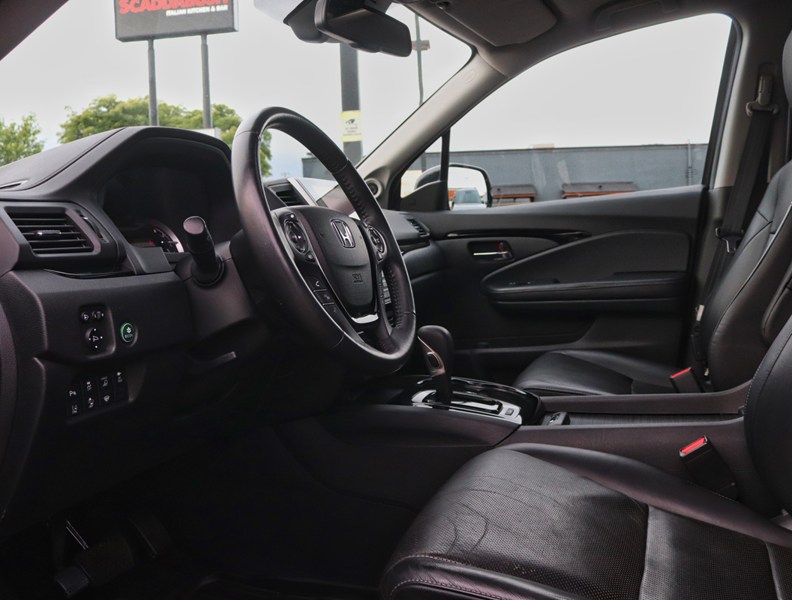 2017 Honda Ridgeline Touring/Leer Cap/No Accidents/New Brakes