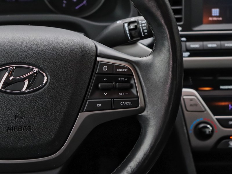 2017 Hyundai Elantra GLS | Heated Seats | Bluetooth | Smart Key