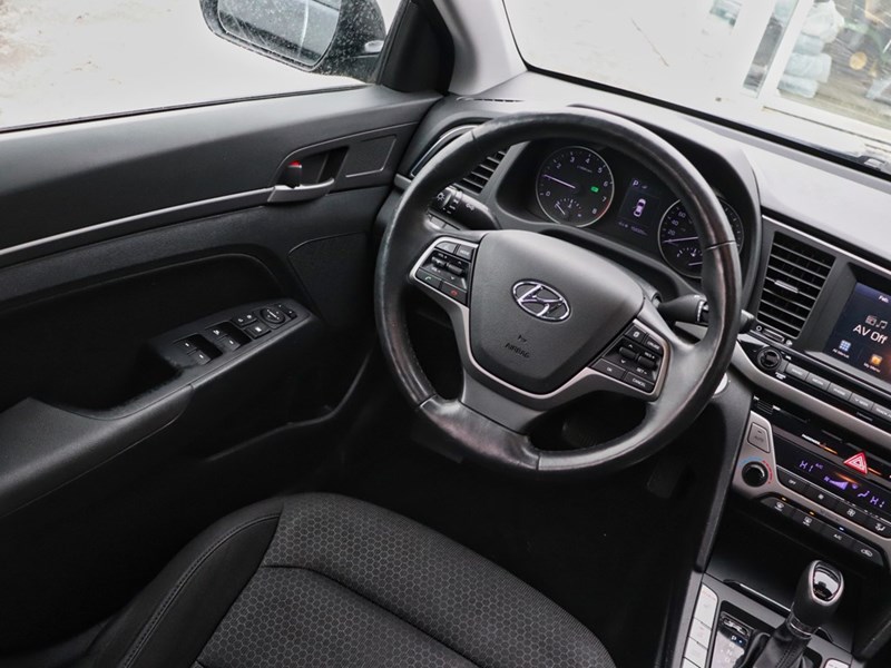 2017 Hyundai Elantra GLS | Heated Seats | Bluetooth | Smart Key