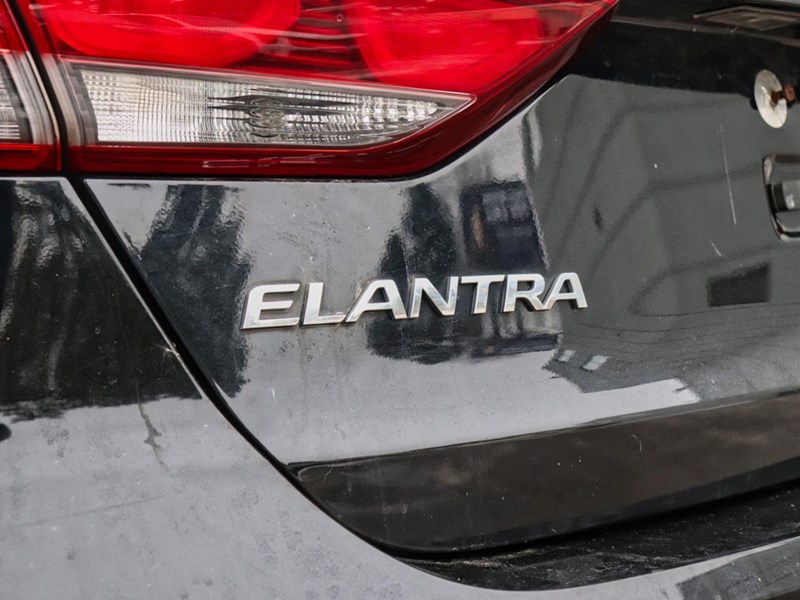 2017 Hyundai Elantra GLS | Heated Seats | Bluetooth | Smart Key