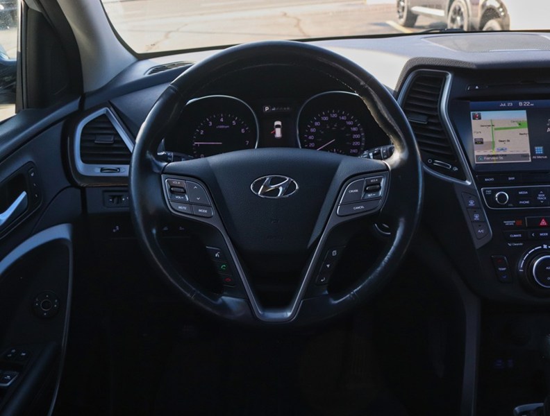 2017 Hyundai Santa Fe Xl 2017 Hyundai Santa Fe XL V6 | One Owner | Clean Ti
