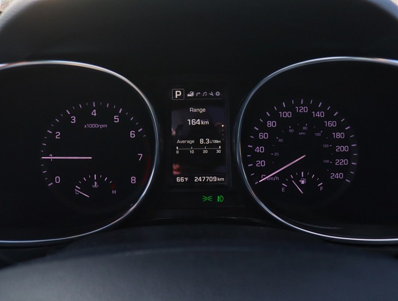 2017 Hyundai Santa Fe Xl 2017 Hyundai Santa Fe XL V6 | One Owner | Clean Ti