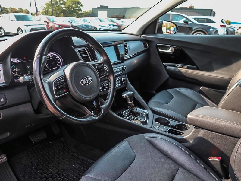2017 Kia Niro EX | Hybrid | Heated Seats | Push Button Start