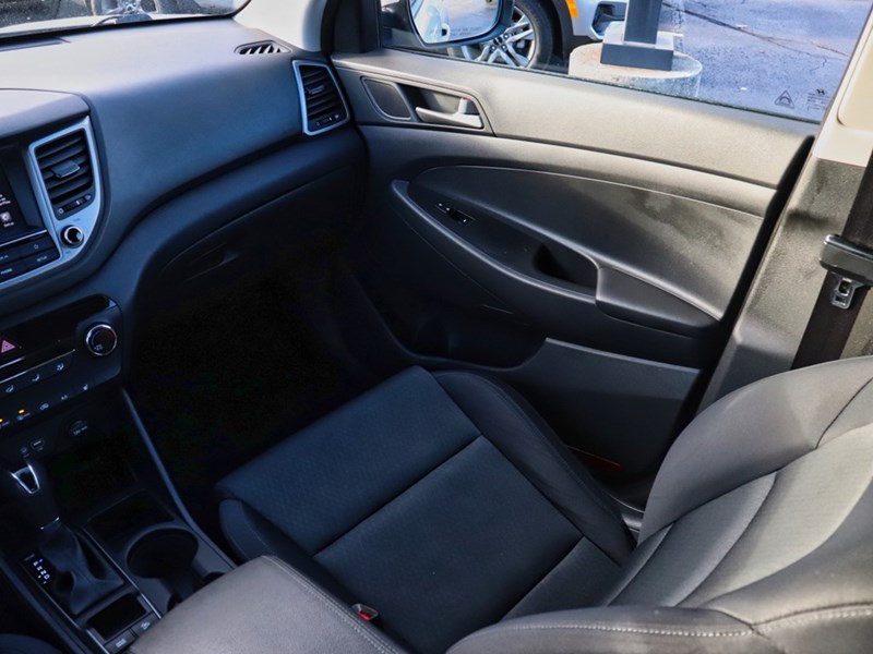 2018 Hyundai Tucson 2.0L Premium AWD | Heated Seat & Wheel | Bluetooth
