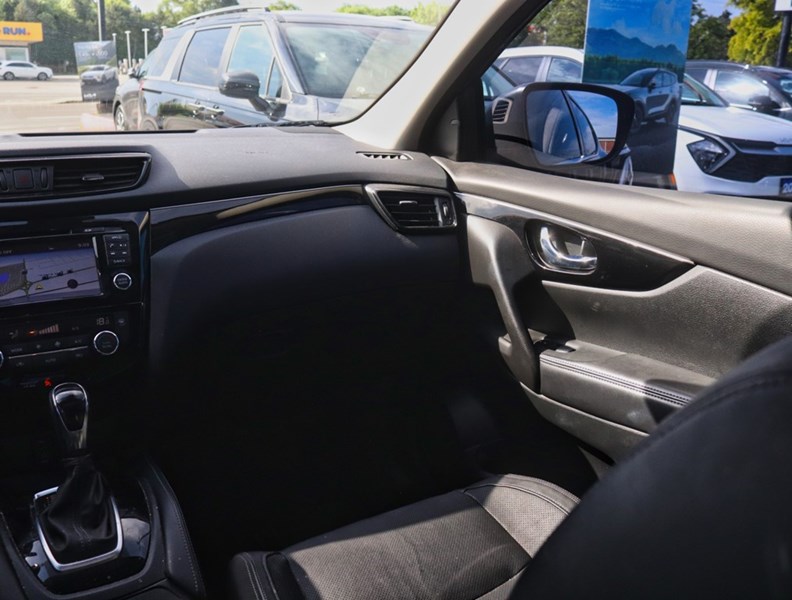 2018 Nissan Qashqai Qashqai Sl/Leather/Roof/1 Owner/No Accidents