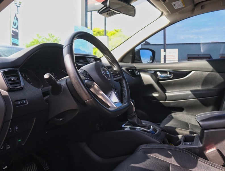2018 Nissan Qashqai Qashqai Sl/Leather/Roof/1 Owner/No Accidents