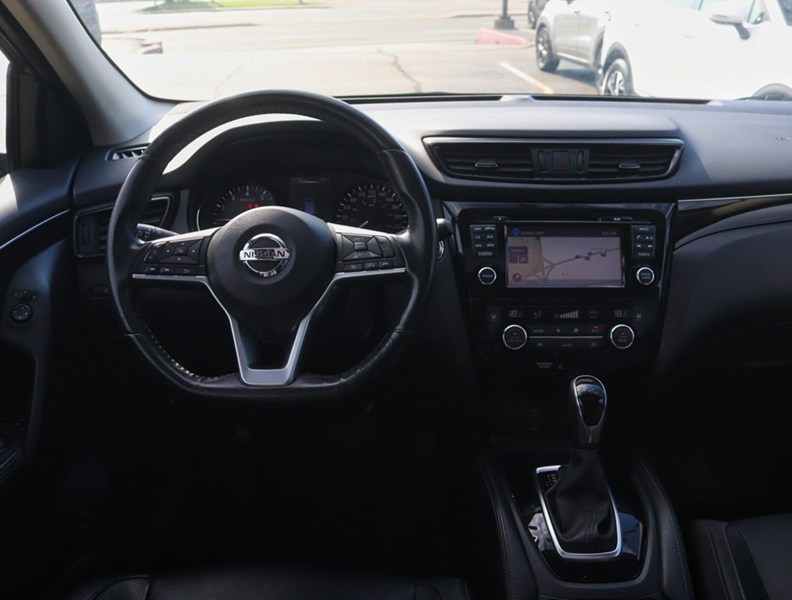 2018 Nissan Qashqai SL Awd/13 Serv Rec/Clean Carfax/Low Km/Wow