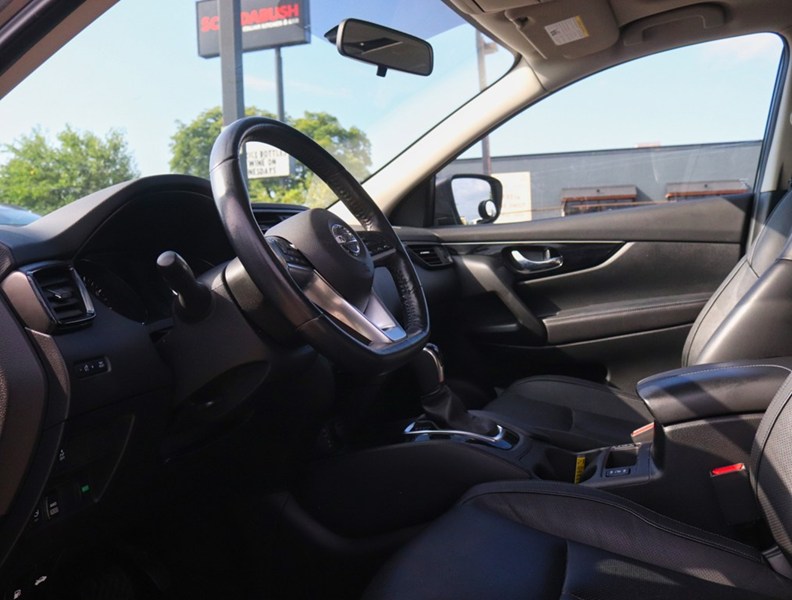 2018 Nissan Qashqai SL Awd/13 Serv Rec/Clean Carfax/Low Km/Wow