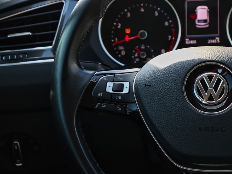 2018 Volkswagen Tiguan Comfortline | AWD | Sunroof | Push Button Start