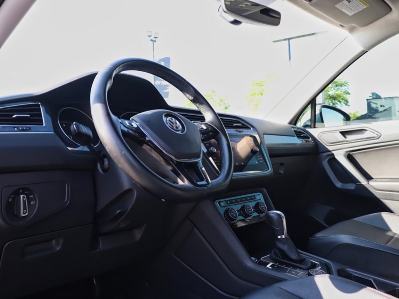 2018 Volkswagen Tiguan Comfortline | AWD | Sunroof | Push Button Start