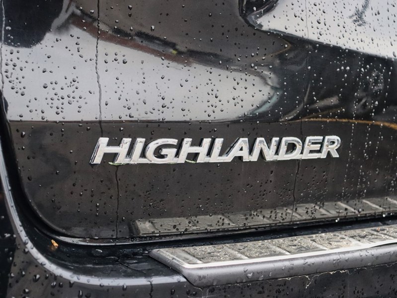 2019 Toyota Highlander AWD XLE | Sunroof | Leather | 8 Passenger