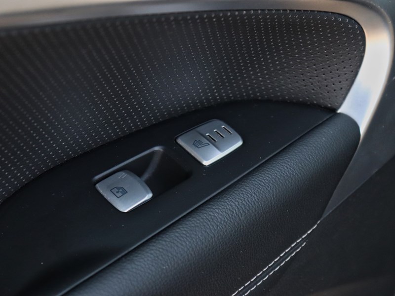 2020 Genesis G70 2.0T Elite AWD | Leather | No Accidents
