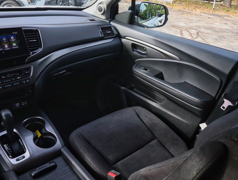 2020 Honda Pilot LX AWD