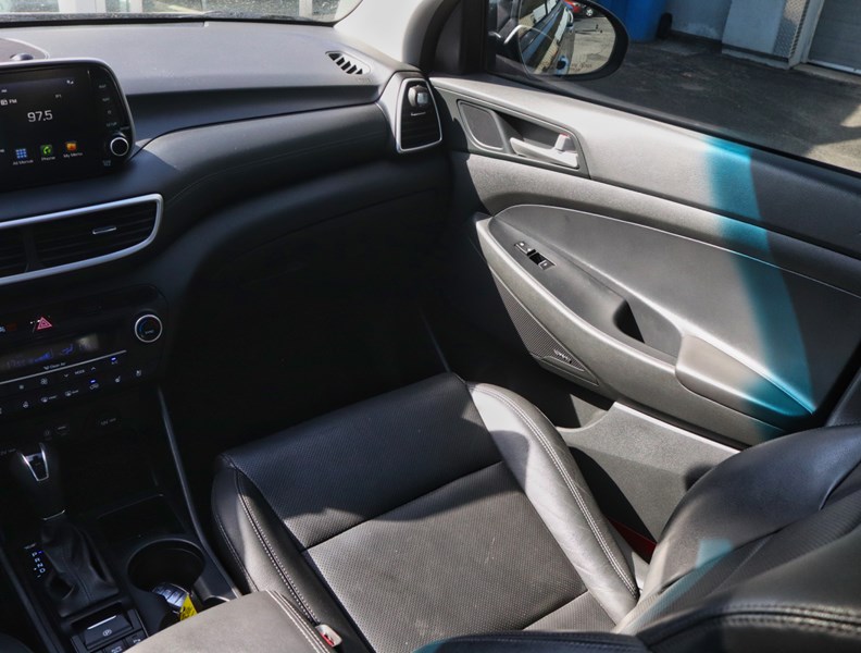 2020 Hyundai Tucson Ultimate Awd/Pano Roof/Leather/Lift Gate/One Owner