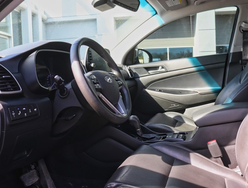 2020 Hyundai Tucson Ultimate Awd/Pano Roof/Leather/Lift Gate/One Owner
