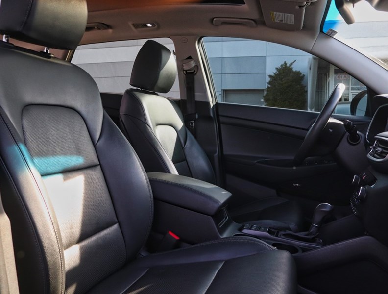 2020 Hyundai Tucson Ultimate Awd/Pano Roof/Leather/Lift Gate/One Owner