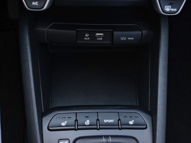 2020 Kia Rio LX+ | Carplay | Backup Cam | Heated Seats