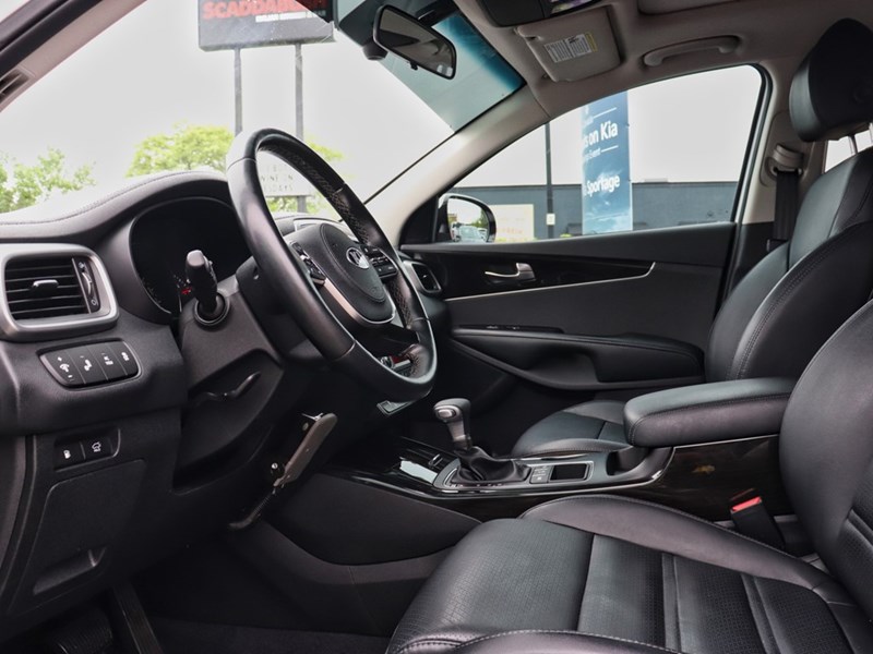 2020 Kia Sorento EX V6 AWD | Blind Spot Warning | Panoramic Sunroof