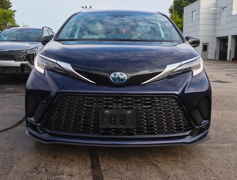 2021 Toyota Sienna 2021 Toyota Sienna XSE Hybrid | 137,241 Km | 7-Pas