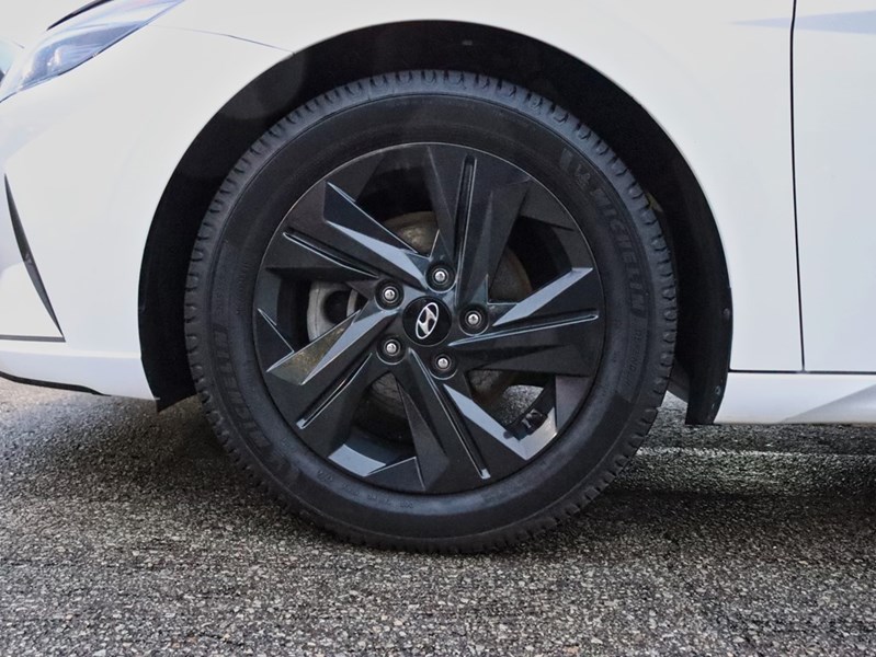 2022 Hyundai Elantra Preferred Ivt